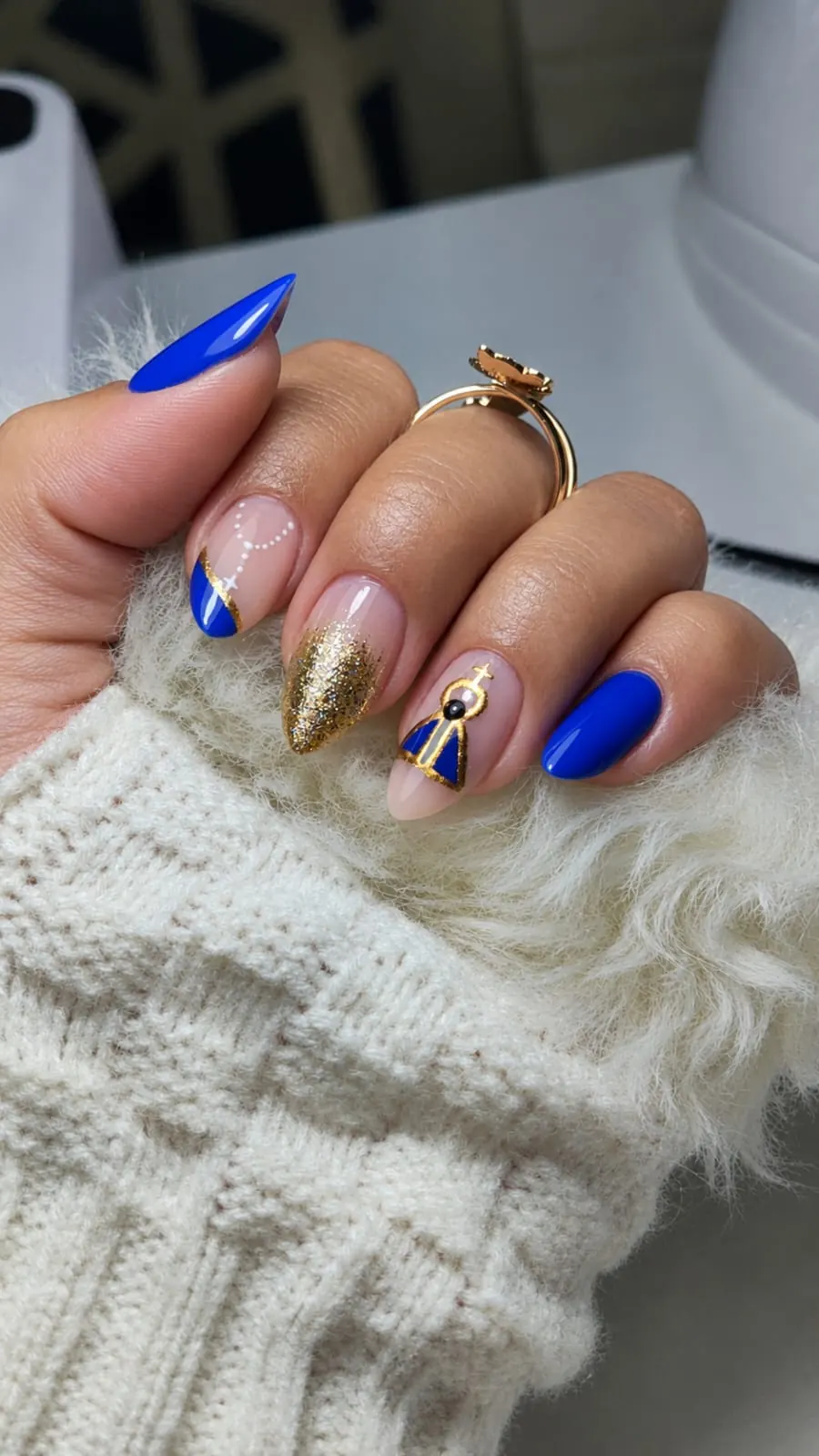 Alongamento em gel realizado no Studio Juh Souza